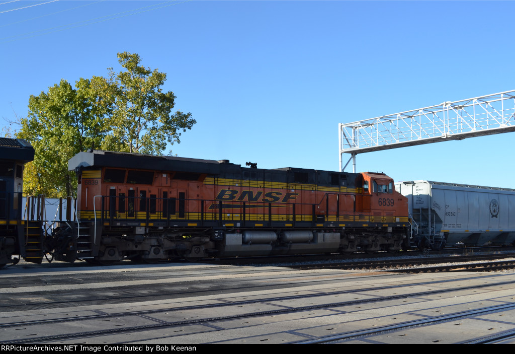 BNSF 6839